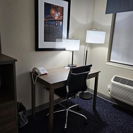 Baymont By Wyndham Davenport Hotel Kültér fotó